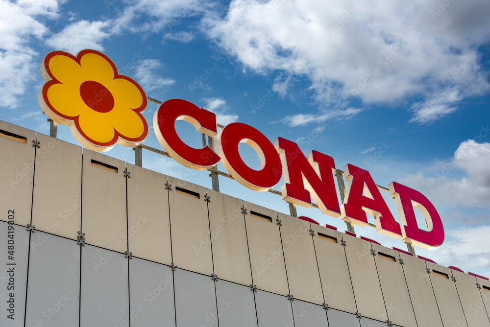 Cerca lavoro al Conad: Posizioni disponibili!