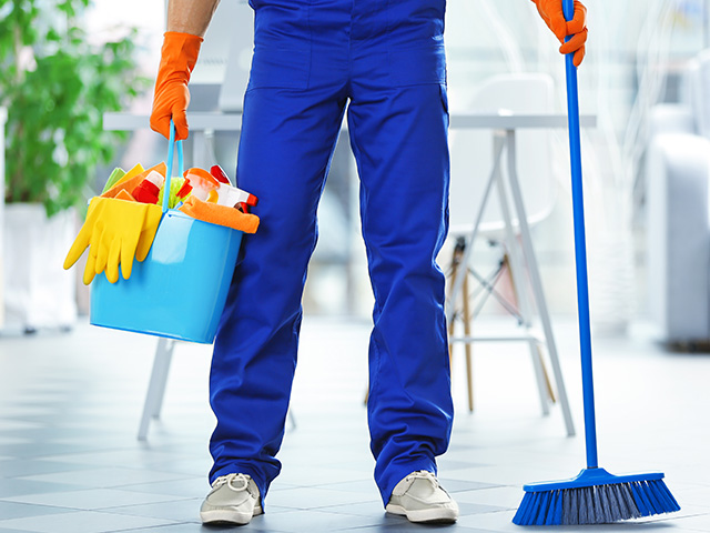 Addetto alle Pulizie: Pilastro dell'Ambiente di Lavoro
